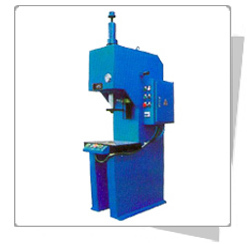 單柱液壓機組合閥有哪些構成 單柱液壓機組合閥有哪些構成